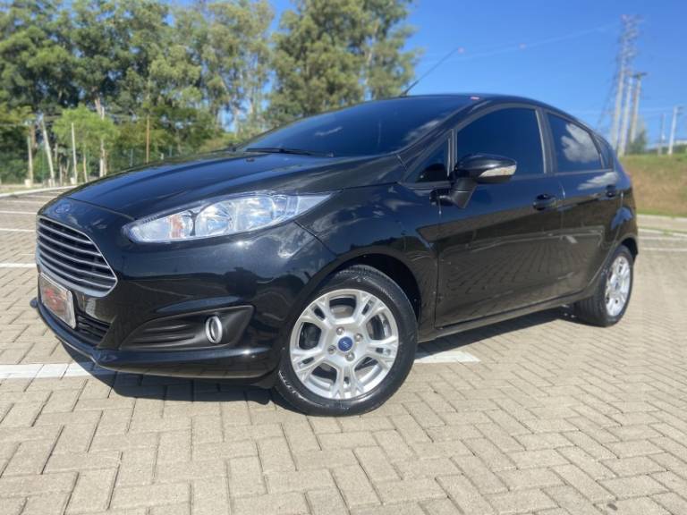 FORD - FIESTA - 2014/2015 - Preta - R$ 47.900,00