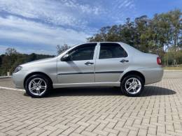 FIAT - SIENA - 2006/2007 - Prata - R$ 27.900,00