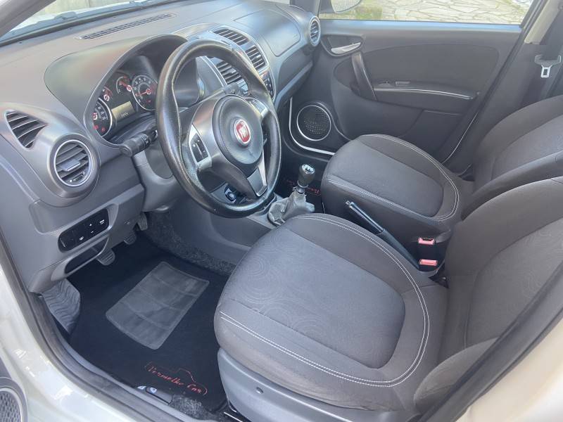 FIAT - SIENA - 2019/2020 - Branca - R$ 51.900,00