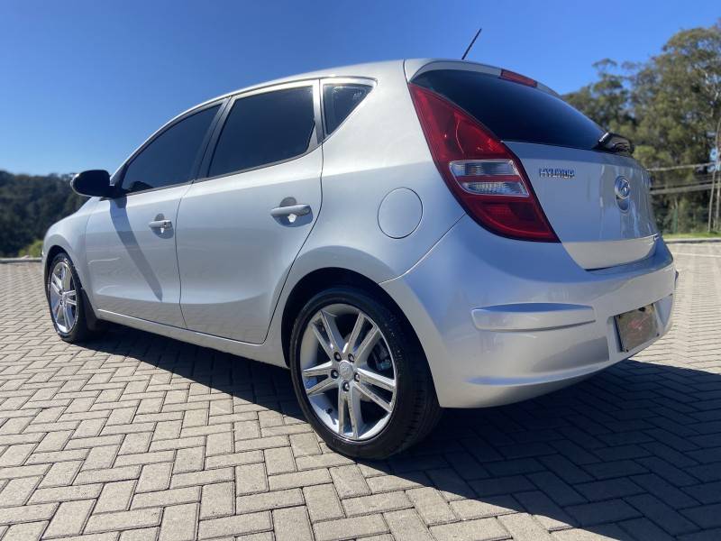 HYUNDAI - I30 - 2009/2010 - Prata - R$ 42.900,00
