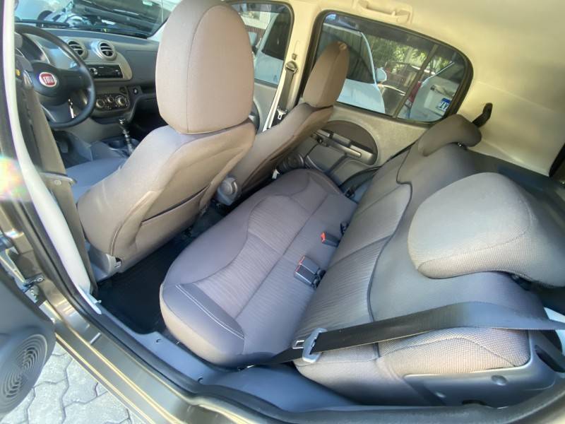 FIAT - UNO - 2011/2011 - Cinza - R$ 28.900,00