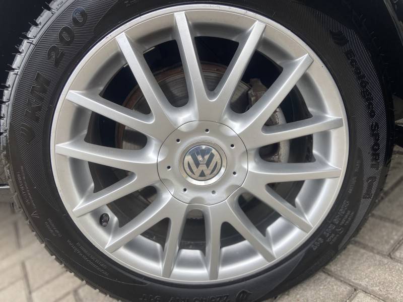 VOLKSWAGEN - JETTA - 2008/2008 - Preta - R$ 41.900,00