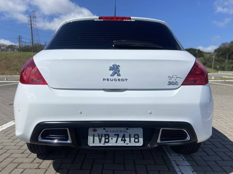 PEUGEOT - 308 - 2013/2014 - Branca - R$ 39.900,00