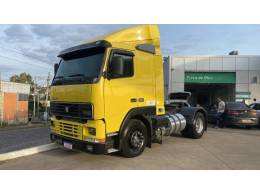 VOLVO - FH-12 - 2002/2002 - Amarela - R$ 149.900,00