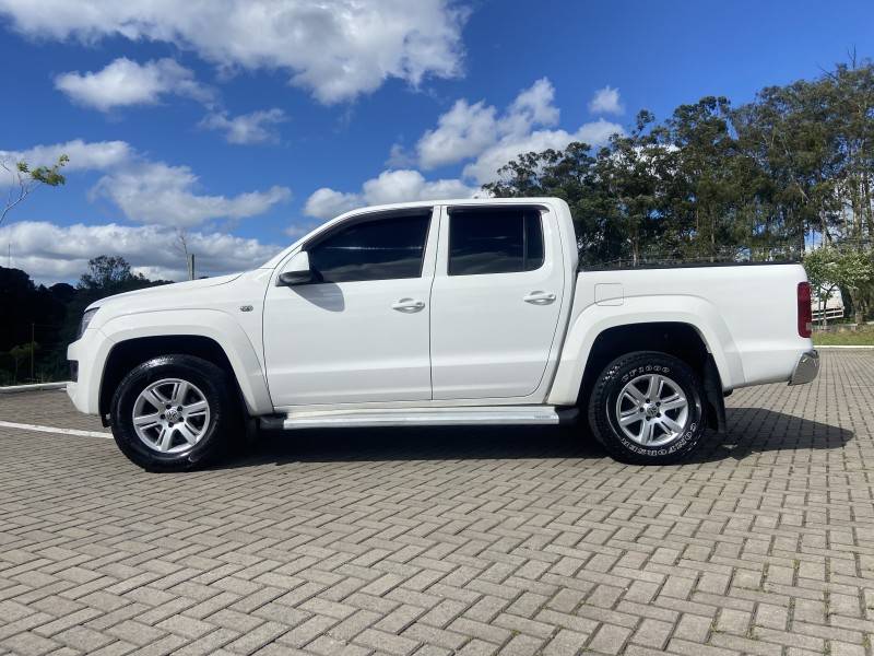 VOLKSWAGEN - AMAROK - 2013/2013 - Branca - R$ 82.900,00