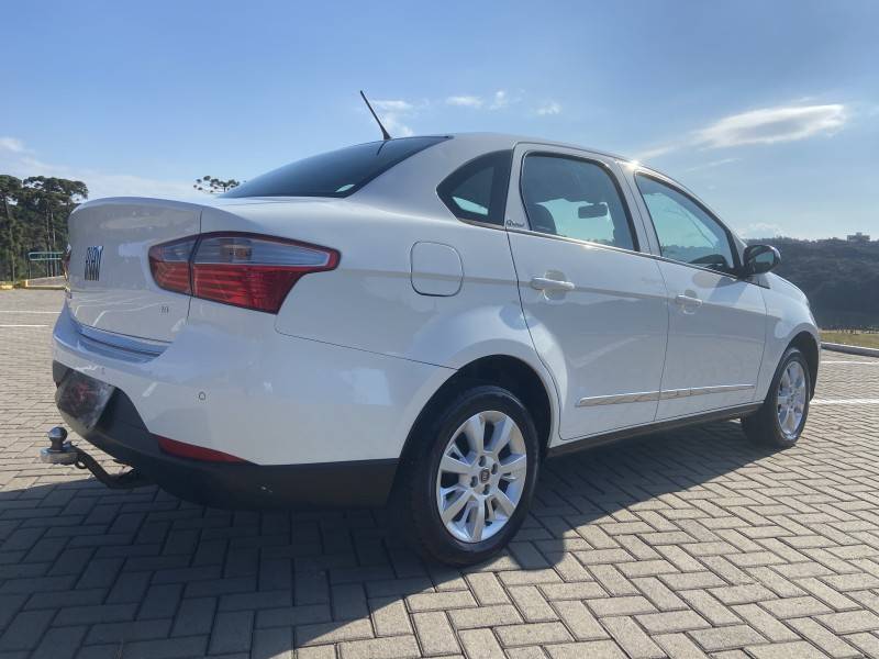 FIAT - SIENA - 2019/2020 - Branca - R$ 51.900,00