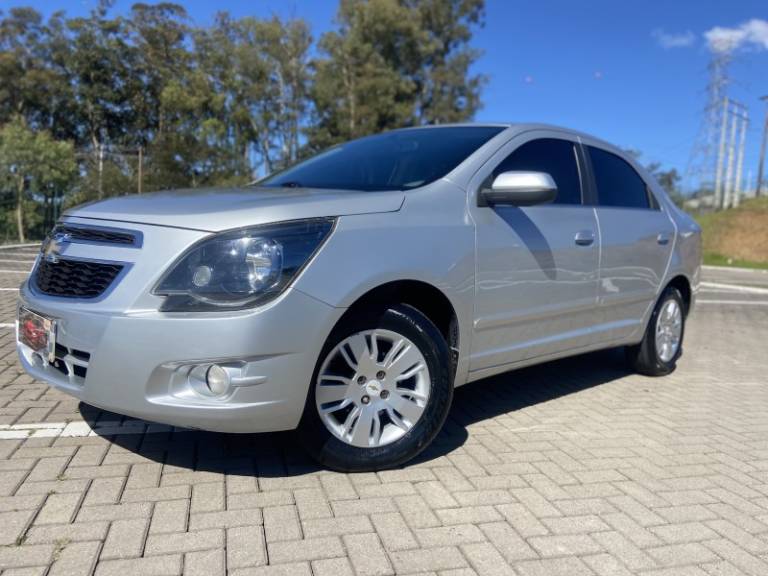 CHEVROLET - COBALT - 2014/2015 - Prata - R$ 47.900,00