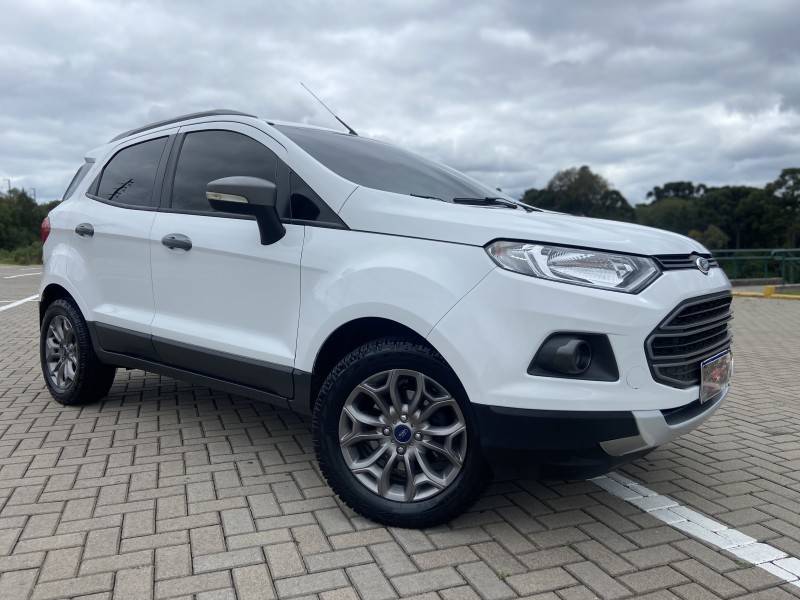 FORD - ECOSPORT - 2014/2015 - Branca - R$ 53.900,00
