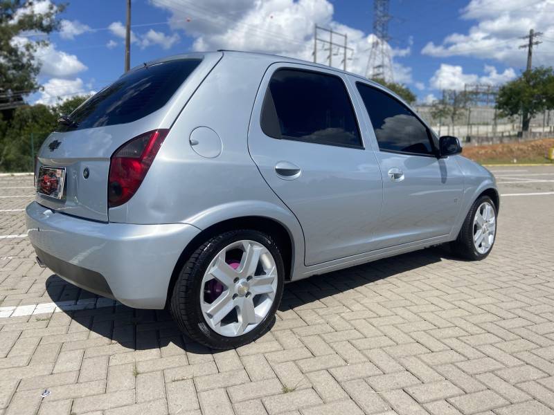 CHEVROLET - CELTA - 2012/2012 - Prata - R$ 33.900,00