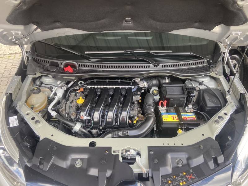 RENAULT - CAPTUR - 2019/2020 - Prata - R$ 81.900,00
