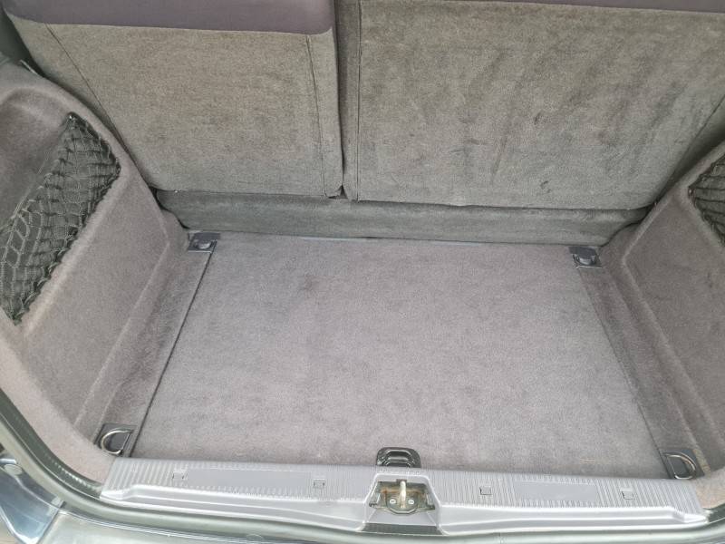 MERCEDES-BENZ - A 160 - 2004/2005 - Preta - R$ 15.900,00