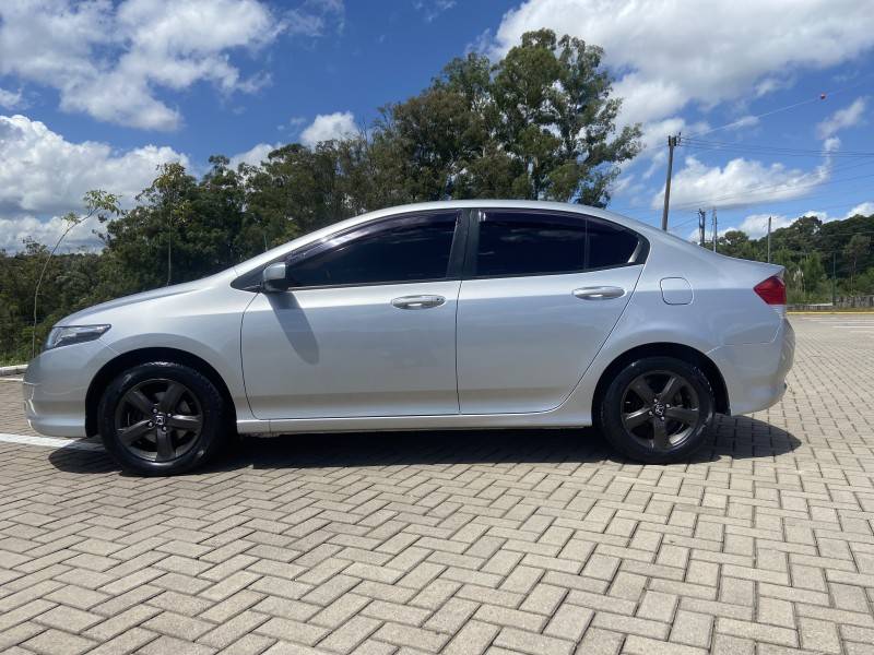 HONDA - CITY - 2011/2011 - Prata - R$ 42.900,00