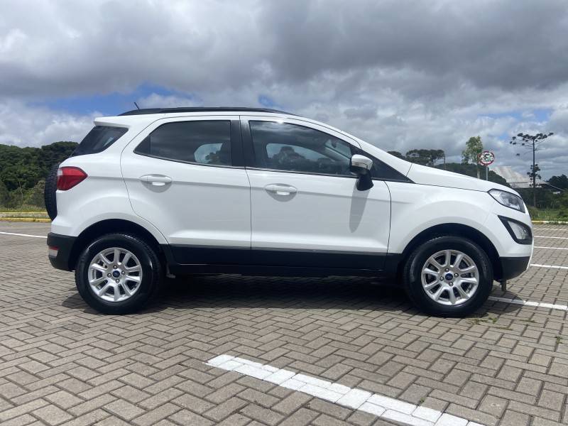 FORD - ECOSPORT - 2019/2020 - Branca - R$ 75.900,00