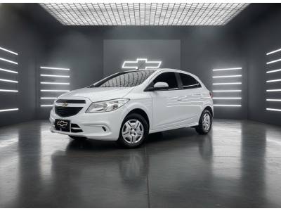 CHEVROLET - ONIX - 2014/2014 - Branca - R$ 36.900,00