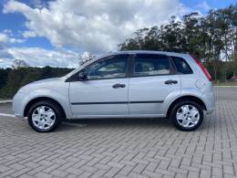 FORD - FIESTA - 2009/2010 - Prata - R$ 21.900,00