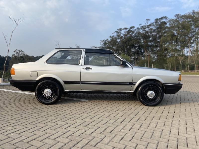 VOLKSWAGEN - VOYAGE - 1989/1989 - Prata - R$ 17.900,00