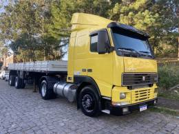 VOLVO - FH-12 - 2002/2002 - Amarela - R$ 149.900,00