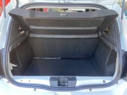 RENAULT - SANDERO - 2017/2018 - Branca - Sob Consulta