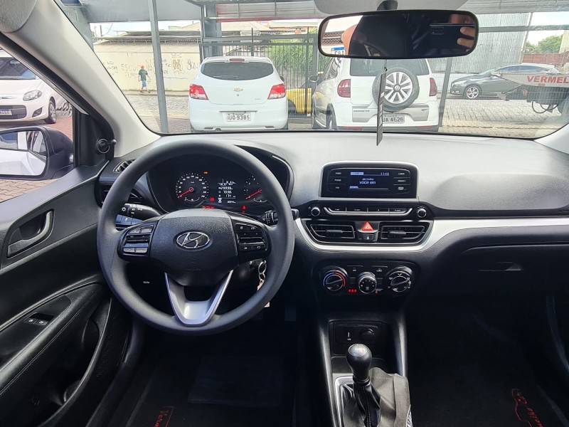 HYUNDAI - HB20 - 2023/2024 - Branca - R$ 68.900,00