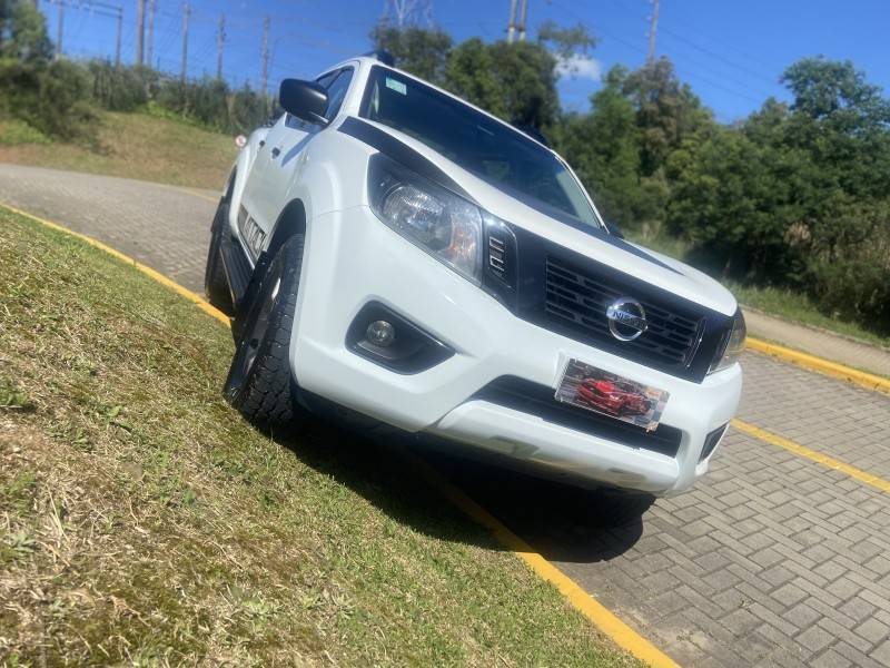 NISSAN - FRONTIER - 2019/2019 - Branca - R$ 155.900,00