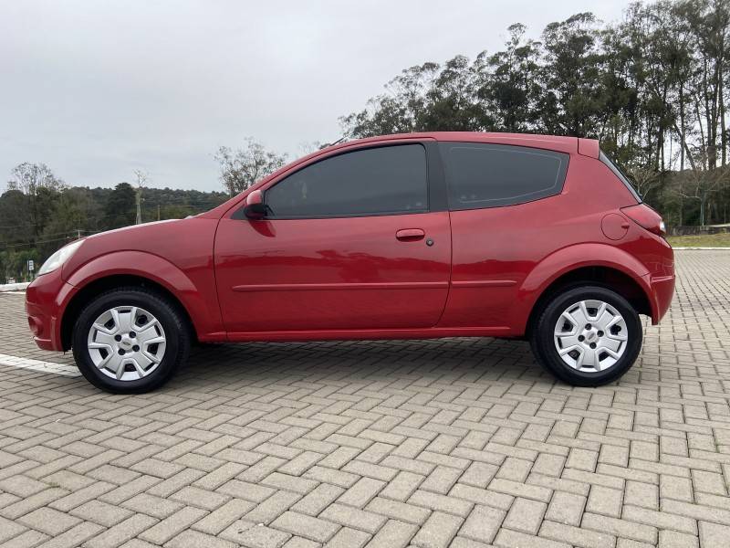 FORD - KA - 2010/2011 - Vermelha - R$ 25.900,00