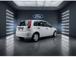 FORD - FIESTA - 2014/2014 - Branca - R$ 31.900,00