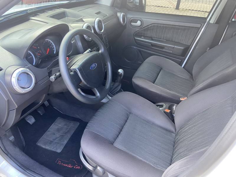 FORD - ECOSPORT - 2008/2008 - Branca - R$ 37.900,00