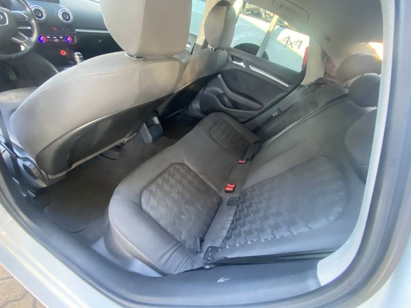 AUDI - A3 - 2016/2016 - Branca - R$ 86.900,00