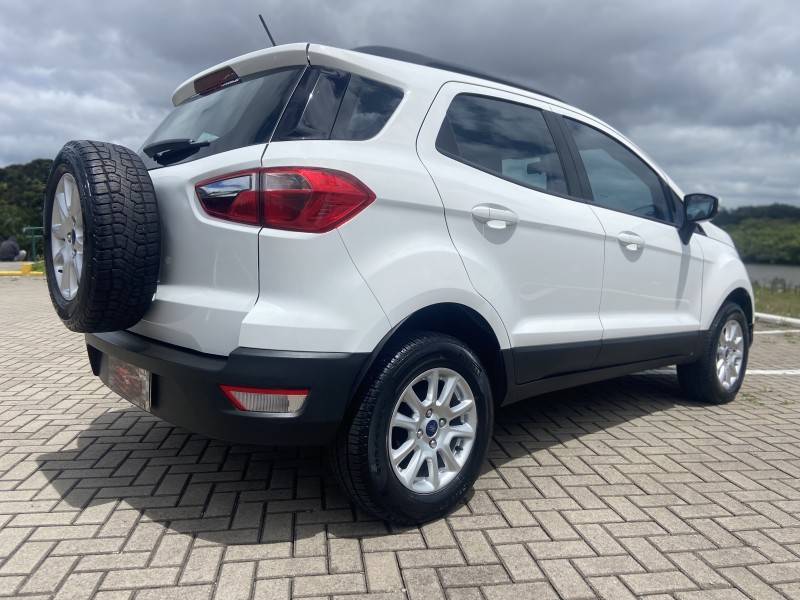 FORD - ECOSPORT - 2019/2020 - Branca - R$ 75.900,00