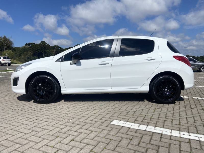 PEUGEOT - 308 - 2013/2014 - Branca - R$ 39.900,00