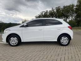 CHEVROLET - ONIX - 2014/2014 - Branca - R$ 36.900,00